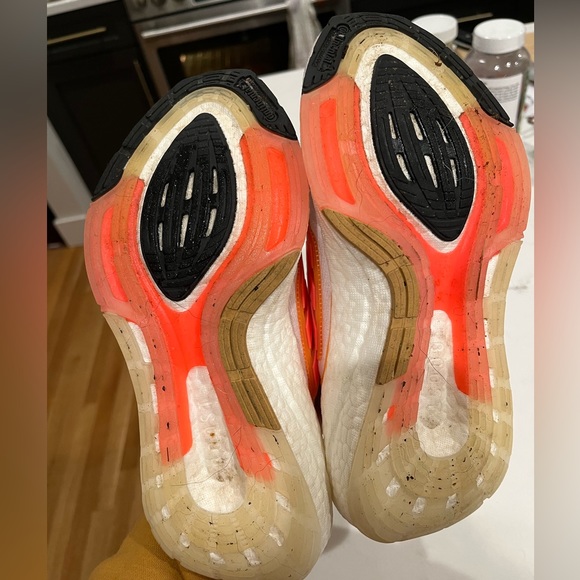 Adidas Ultraboost Light Running Shoes - Women’s size 6.5 - Picture 3 of 6